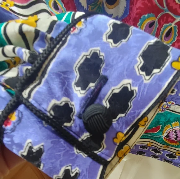 Maggie London Silk Blouse Women's Size 10 - Picture 5 of 9